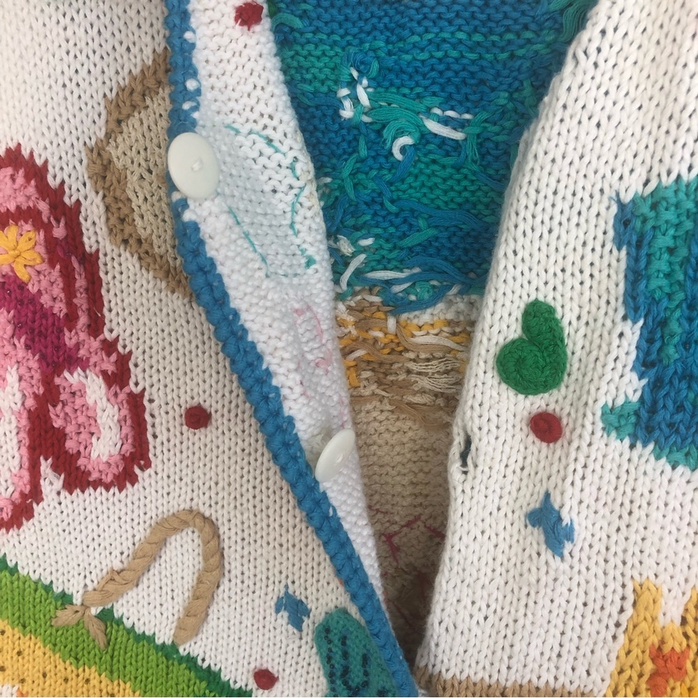 EAGLE’S EYE Collectables Crochet Sweater Vest - Picture 3 of 8